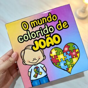 História na caixa "O mundo colorido de João"